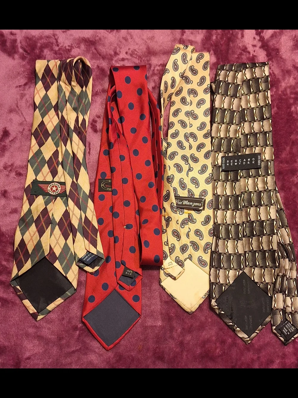 4 Men's Silk Ties by: Michael Reed, Bergamo N. Y., Via Manzoni, & American Outpo